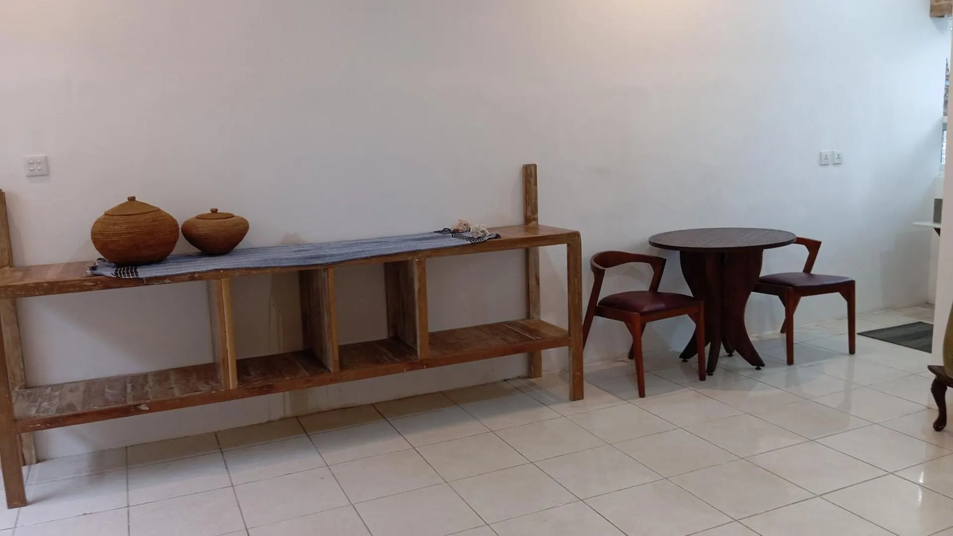 Lavender Star House Apartment Kuta